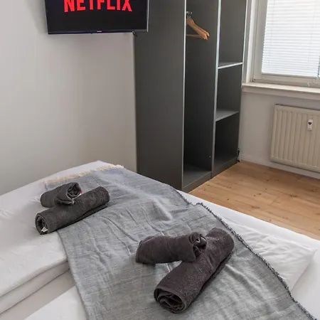 Savon#1 - Innenstadt Netflix-kueche-parking-wlan-kingsizebett-loggia